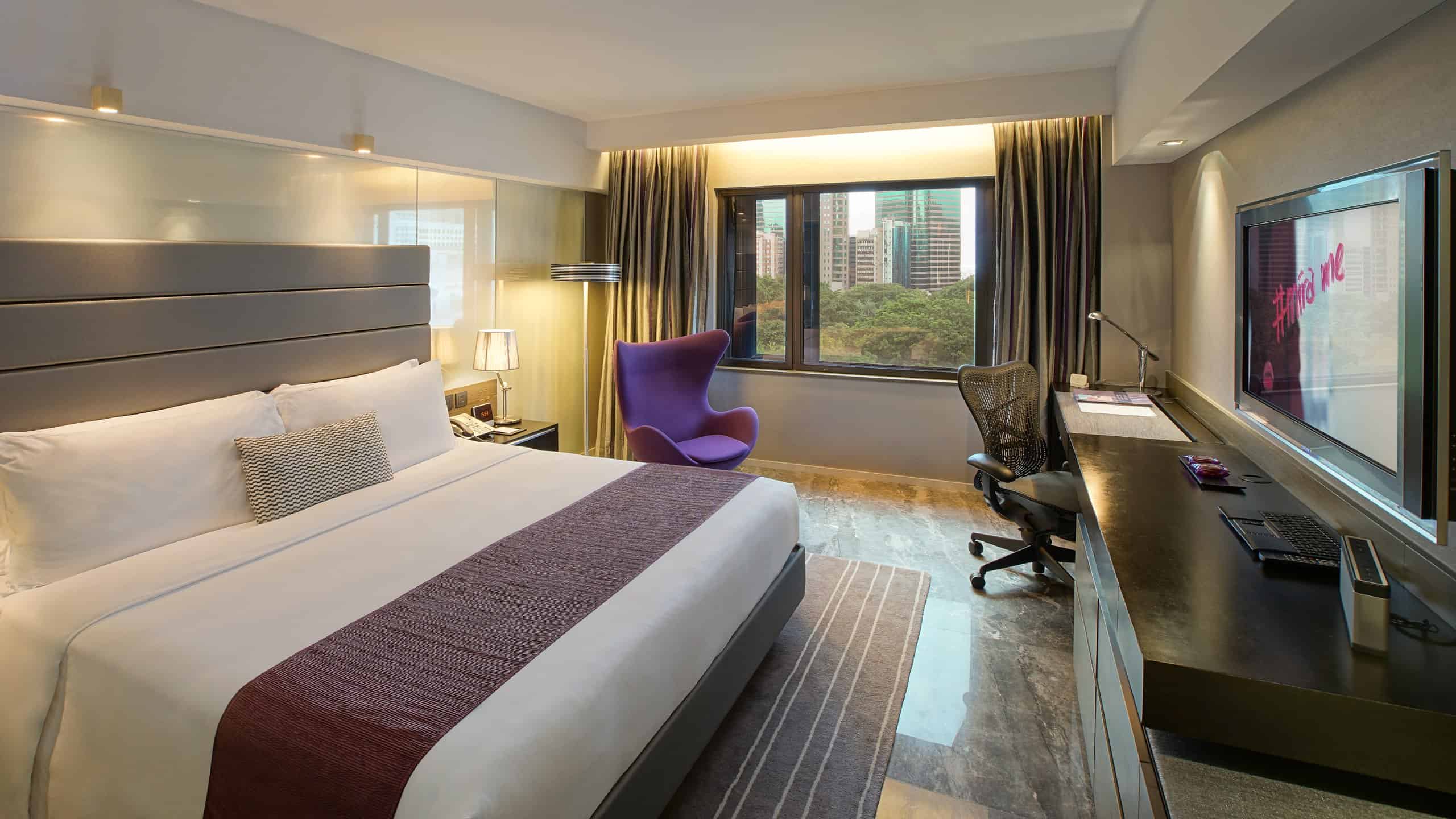 Club Park View Room