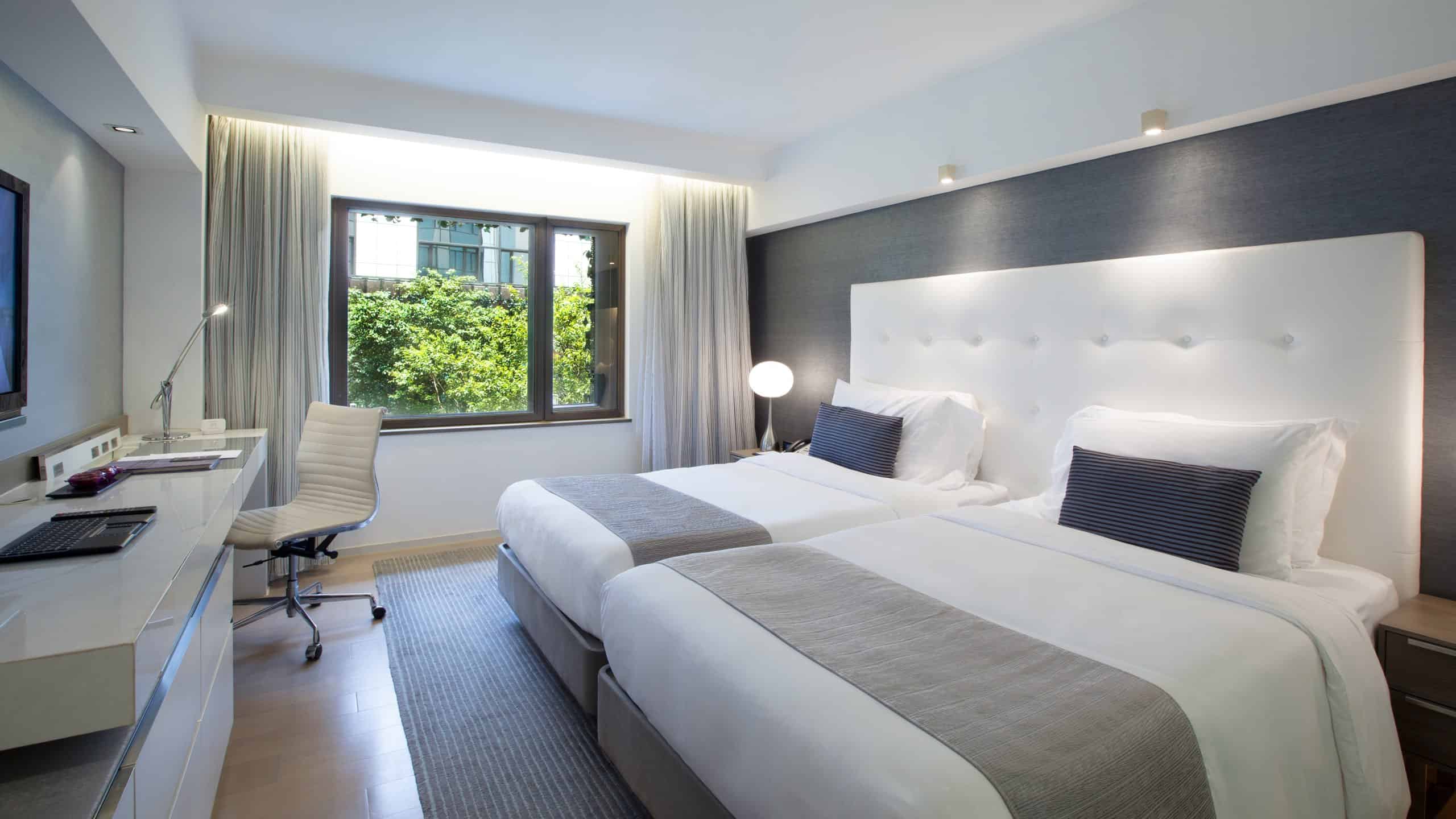 Courtyard Room