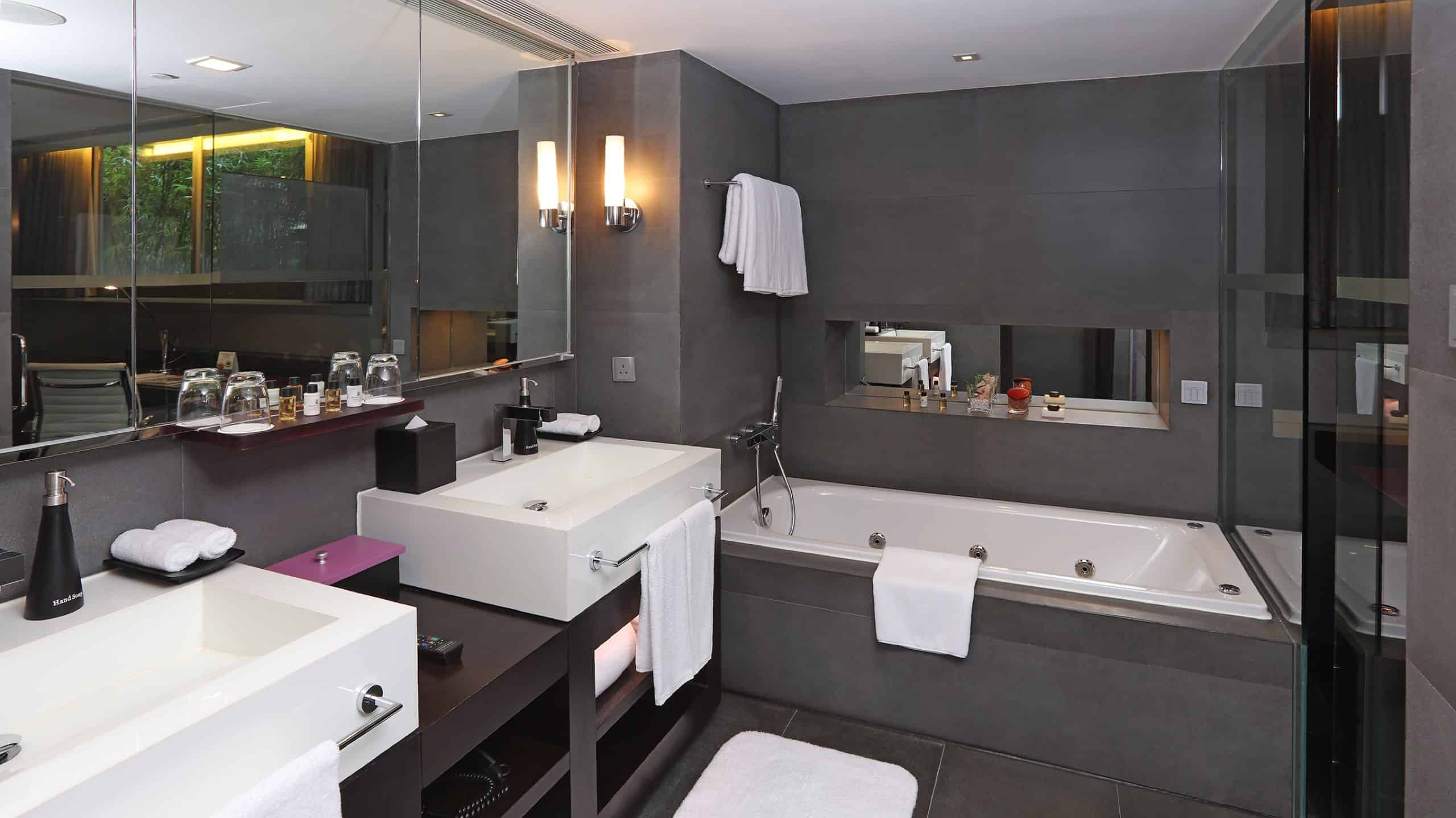 Suite Five