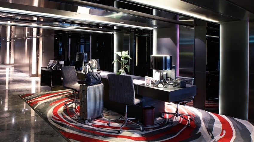 Mira Club Lounge