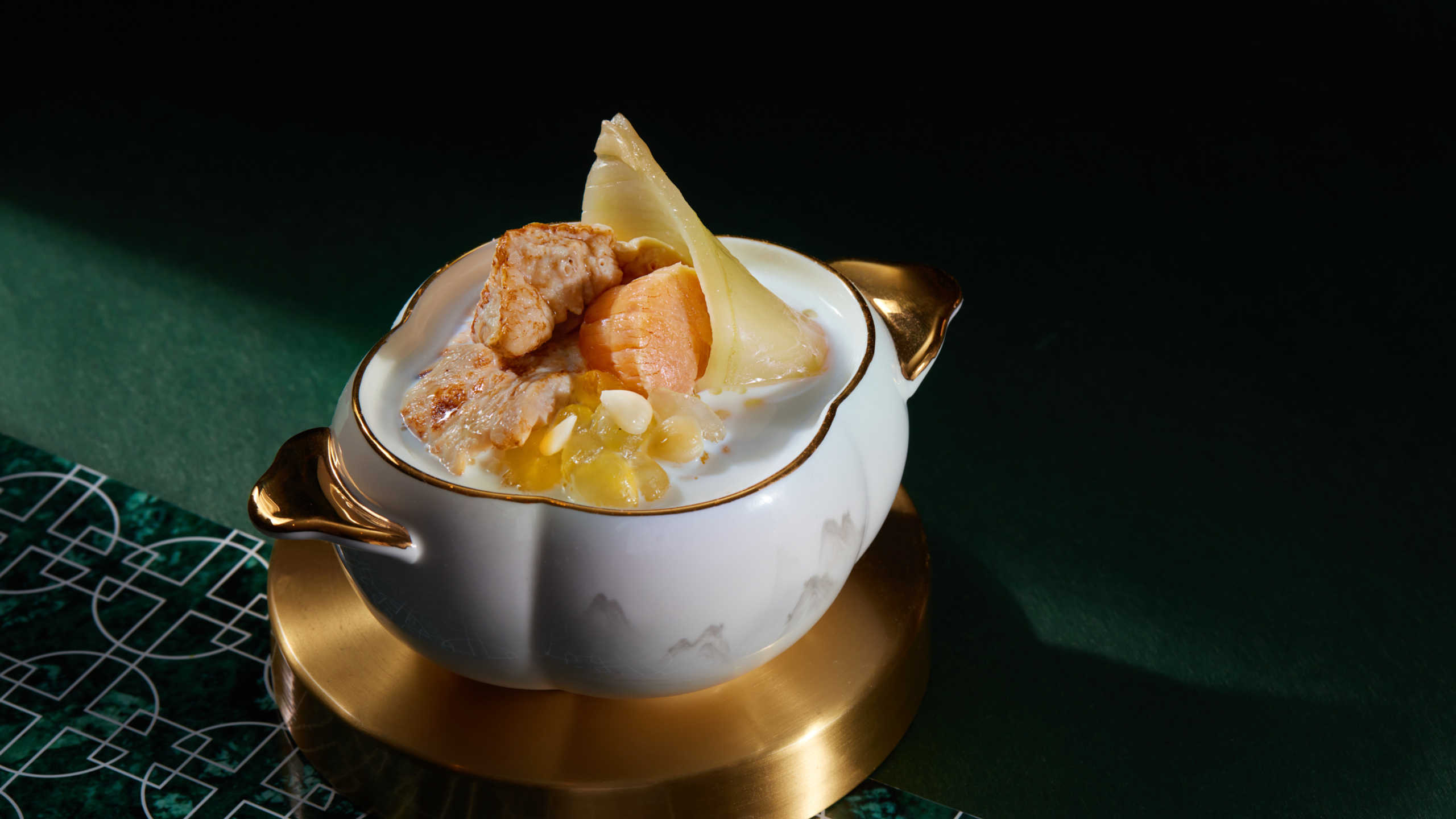 Cuisine Cuisine The Mira Hong Kong - Double-boiled Pork Lung Soup, Fish Maw, Snow Lotus Seed, Fresh Almond Cream