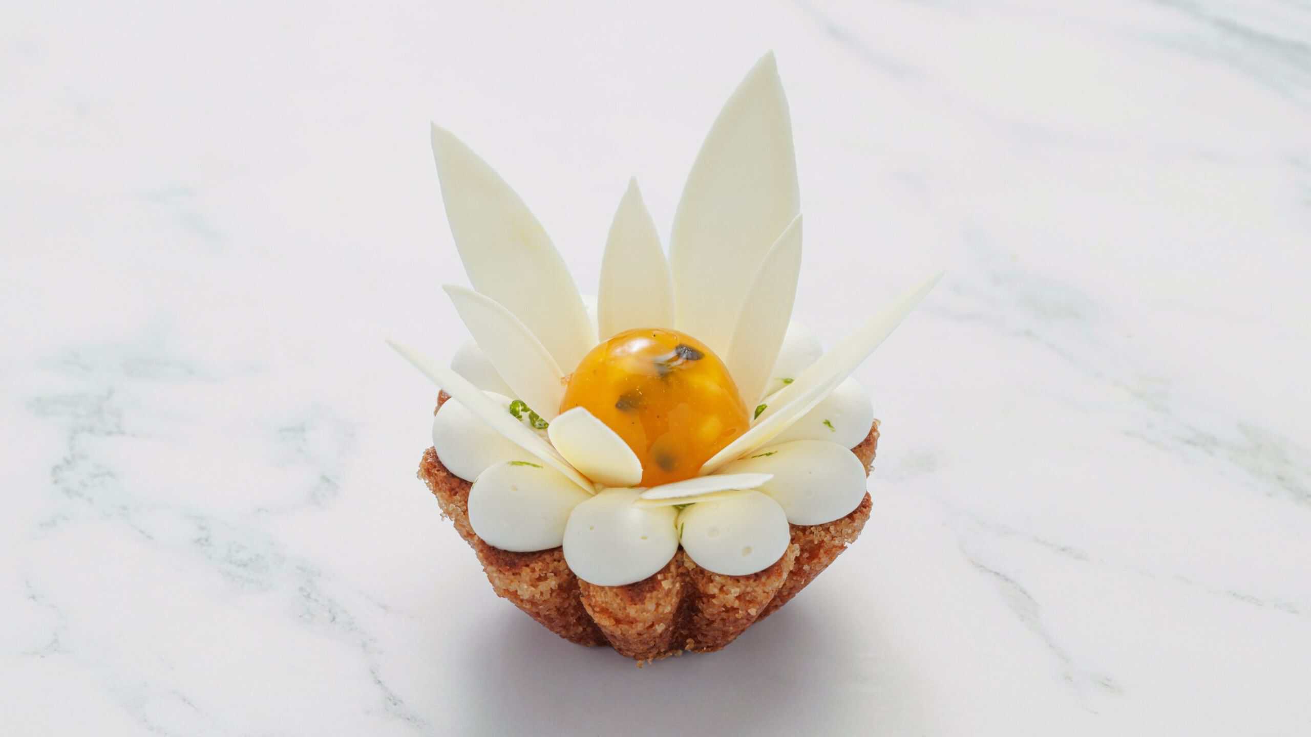 Fleur de Manguo - Mini Cake by Chef Alexis Watrin at COCO, The Mira Hong Kong